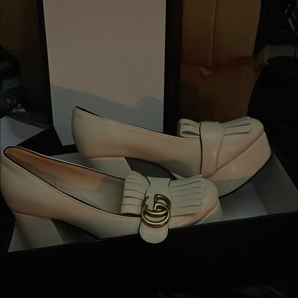 Gucci White Loafers with Gold Accent - Picture 1 of 1